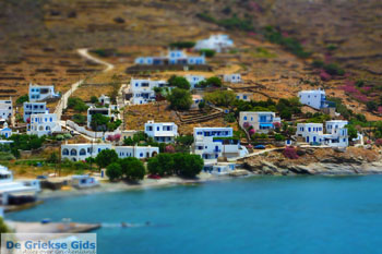 Ormos Ysternia Tinos | Griekenland foto 14 - Foto van https://www.grieksegids.nl/fotos/tinos/normaal/ormos-ysternia-tinos-014.jpg