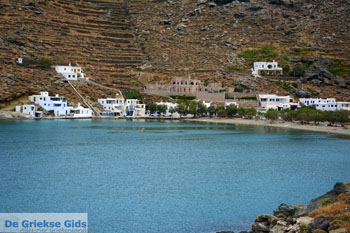 Strand Rochari bij Panormos Tinos | Griekenland foto 2 - Foto van https://www.grieksegids.nl/fotos/tinos/normaal/rochari-tinos-002.jpg