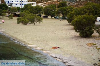 Strand Rochari bij Panormos Tinos | Griekenland foto 10 - Foto van https://www.grieksegids.nl/fotos/tinos/normaal/rochari-tinos-010.jpg