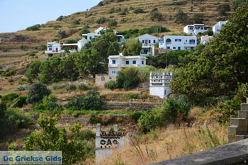Dorpje Skalados bij Loutra Tinos | Griekenland foto 2 - Foto van https://www.grieksegids.nl/fotos/tinos/normaal/skalados-tinos-002.jpg