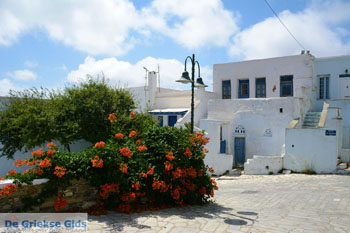 Steni Tinos | Griekenland | Foto 2 - Foto van https://www.grieksegids.nl/fotos/tinos/normaal/steni-tinos-002.jpg