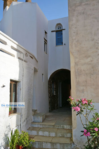 Dorpje Tarampados bij Kampos Tinos | Griekenland | Foto 10 - Foto van https://www.grieksegids.nl/fotos/tinos/normaal/tarampados-kampos-tinos-010.jpg