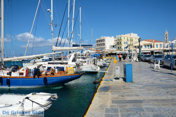 Tinos stad | Griekenland 43 - Foto van https://www.grieksegids.nl/fotos/tinos/normaal/tinos-stad-043.jpg