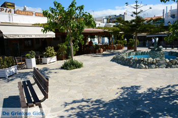 Tinos stad | Griekenland 50 - Foto van https://www.grieksegids.nl/fotos/tinos/normaal/tinos-stad-050.jpg