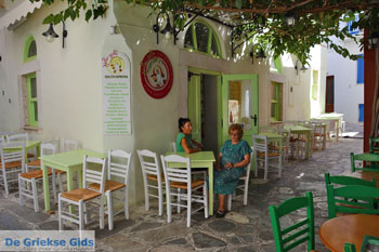 Tinos stad | Griekenland 60 - Foto van https://www.grieksegids.nl/fotos/tinos/normaal/tinos-stad-060.jpg