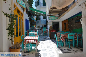 Tinos stad | Griekenland 98 - Foto van https://www.grieksegids.nl/fotos/tinos/normaal/tinos-stad-098.jpg