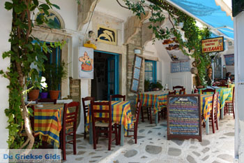 Tinos stad | Griekenland 100 - Foto van https://www.grieksegids.nl/fotos/tinos/normaal/tinos-stad-100.jpg