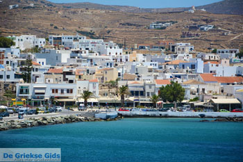 Tinos stad | Griekenland 113 - Foto van https://www.grieksegids.nl/fotos/tinos/normaal/tinos-stad-113.jpg