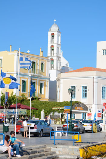 Tinos stad | Griekenland 133 - Foto van https://www.grieksegids.nl/fotos/tinos/normaal/tinos-stad-133.jpg