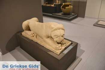 Corfu stad - Leeuwin die Menekratis graf heeft gesierd - Archeologisch Museum in Corfu stad - Foto van De Griekse Gids