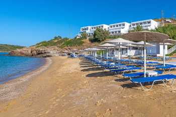 Perrakis hotel op het strand Kypri beach - De Griekse Gids - Foto van Perrakis Hotel