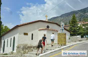 Delphi Fokida | Centraal Griekenland | Stadje Delphi kerk - Foto van De Griekse Gids