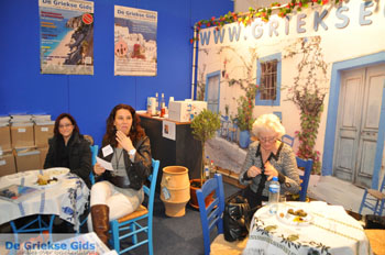 De Griekse Gids op de Vakantiebeurs in Utrecht |Foto 2012 | Nr 74 - Foto van https://www.grieksegids.nl/fotos/vakantiebeurs2012/normaal/vakantiebeurs-2012-grieksegids-074.jpg