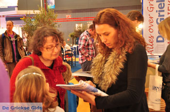 De Griekse Gids op de Vakantiebeurs in Utrecht |Foto 2012 | Nr 101 - Foto van https://www.grieksegids.nl/fotos/vakantiebeurs2012/normaal/vakantiebeurs-2012-grieksegids-101.jpg