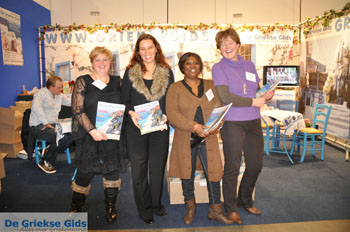 De Griekse Gids op de Vakantiebeurs in Utrecht |Foto 2012 | Nr 107 - Foto van https://www.grieksegids.nl/fotos/vakantiebeurs2012/normaal/vakantiebeurs-2012-grieksegids-107.jpg