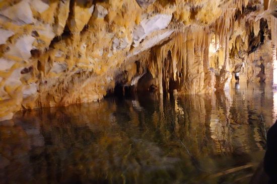 Grotten De Mani