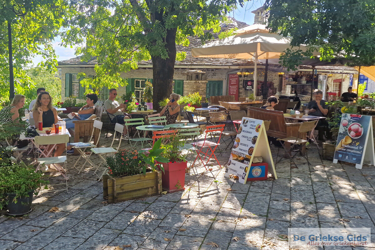 Terrasje in Monodendri