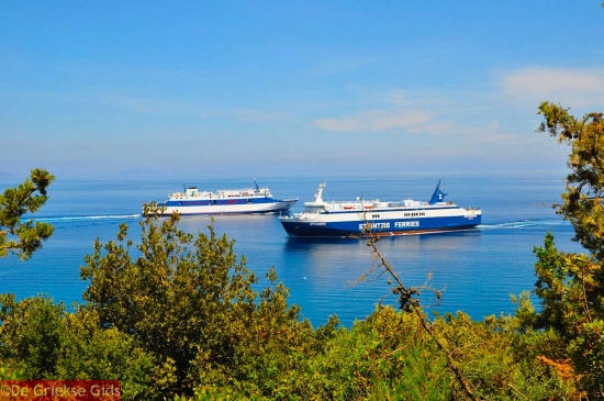 Ferries bij Kefalonia