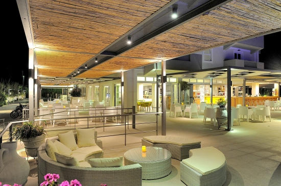 Time to Smile Artemis Kos