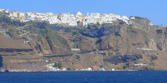 Fira op de rand van de Caldera