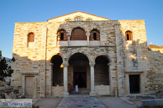 Panagia Ekatontapyliani op Paros