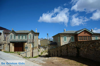 Bergdorp Nimfeon in Florina | Macedonie Griekenland | foto 11 - Foto van https://www.grieksegids.nl/fotos/west-macedonie/florina/normaal/florina-macedonie-griekenland-045.jpg