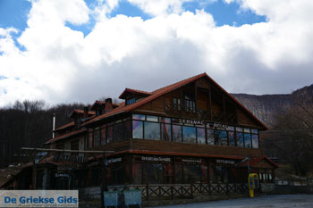 Onderweg van Florina stad naar het skioord Vigla bij Pisoderi | Macedonie foto 3 - Foto van https://www.grieksegids.nl/fotos/west-macedonie/florina/normaal/florina-macedonie-griekenland-093.jpg