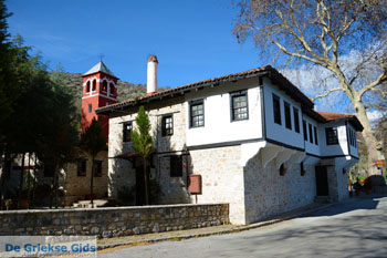 Klooster Panagia Mavriotissa in Kastoria | Macedonie | foto 3 - Foto van https://www.grieksegids.nl/fotos/west-macedonie/kastoria/normaal/kastoria-macedonie-griekenland-067.jpg