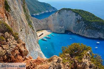 Scheepswrak - Navagio Zakynthos - Ionische eilanden -  Foto 13 - Foto van https://www.grieksegids.nl/fotos/zakynthos/scheepswrak/350pix/scheepswrak-zakynthos-013.jpg