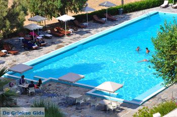 Hotel Marmari Bay | Marmari Evia | Griekenland foto 2 - Foto van https://www.grieksegids.nl/fotos/zuid-evia/normaal/zuid-evia-045.jpg