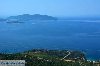 Uitzicht op eilandjes Petali Evia | Griekenland | Foto 8 - Foto van https://www.grieksegids.nl/fotos/zuid-evia/normaal/zuid-evia-188.jpg
