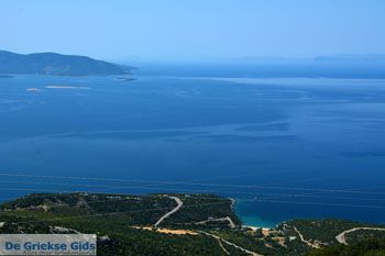 Uitzicht op eilandjes Petali Evia | Griekenland | Foto 9 - Foto van https://www.grieksegids.nl/fotos/zuid-evia/normaal/zuid-evia-189.jpg