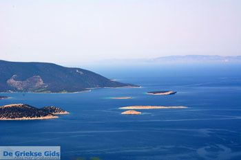 Uitzicht op eilandjes Petali Evia | Griekenland | Foto 14 - Foto van https://www.grieksegids.nl/fotos/zuid-evia/normaal/zuid-evia-194.jpg