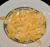 Bifteki me tiri - gevulde gehaktballetjes met kaas